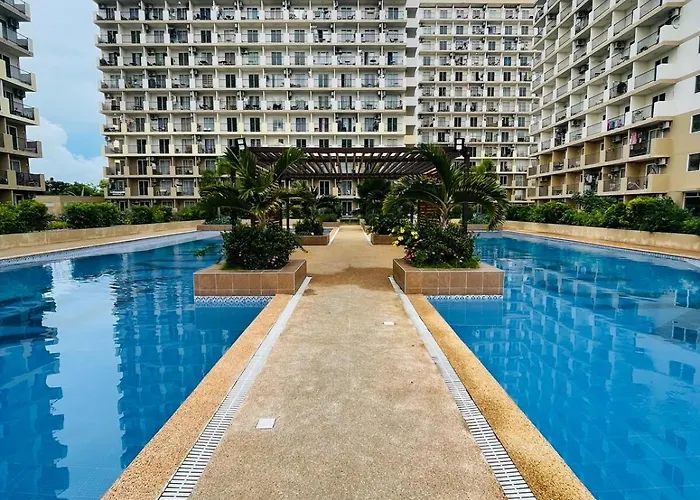 J&j Mactan Netflix, Pool & Paid Parking *