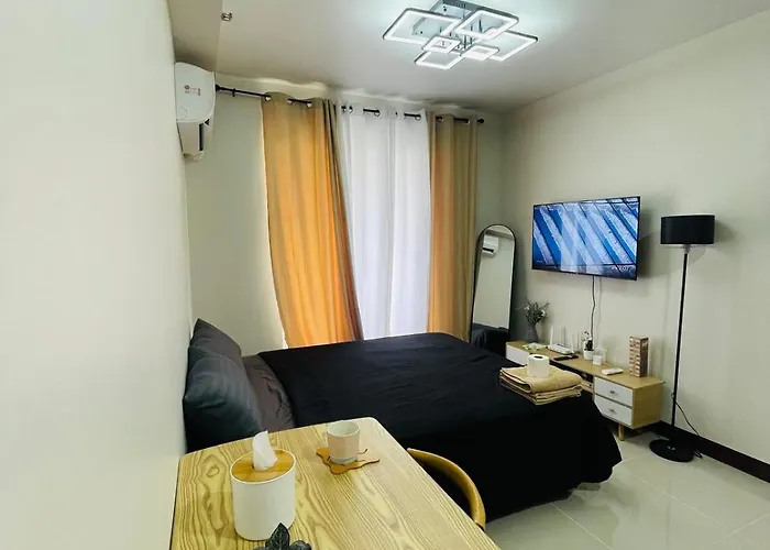 J&j Mactan Netflix, Pool & Paid Parking Apartment Lapu-Lapu City